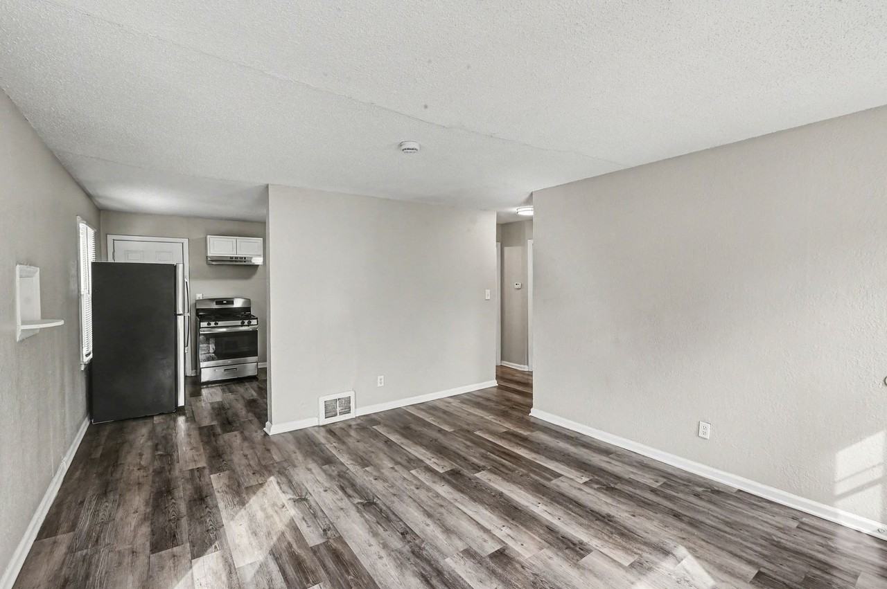 7036 Bellefontaine Ave - Photo 7 of 16