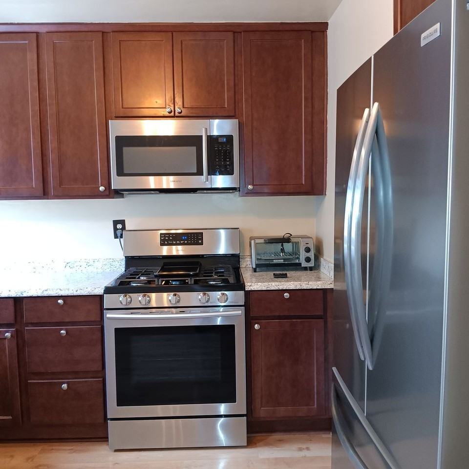 880 Judson St Se - Photo 5 of 26