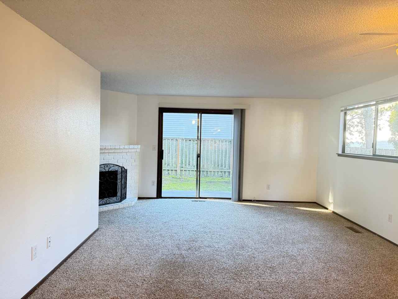 12334 Sw Sussex St - Photo 7 of 22