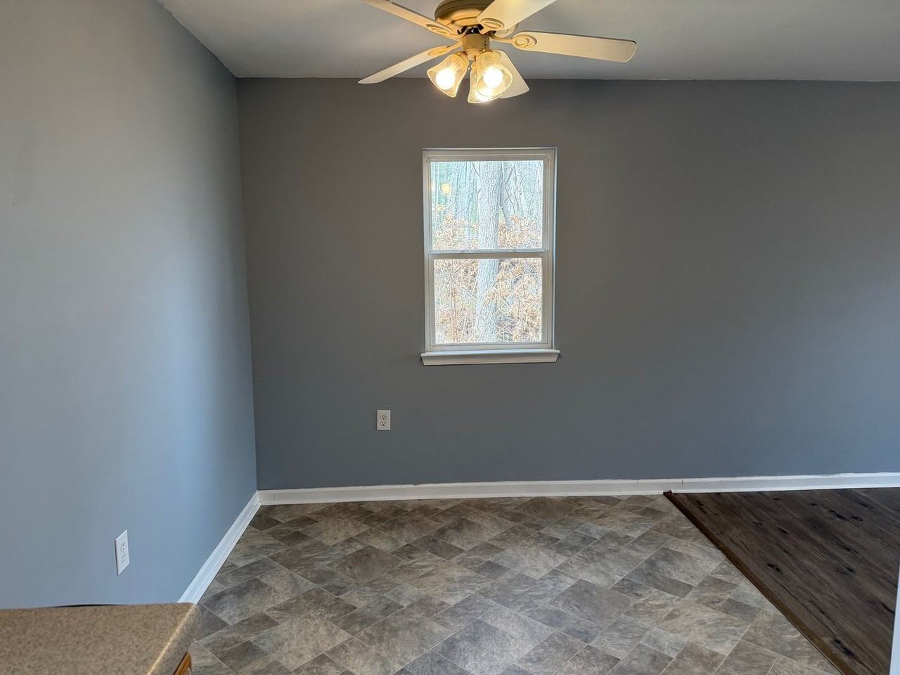 64 Avondale Heights Rd - Photo 6 of 28