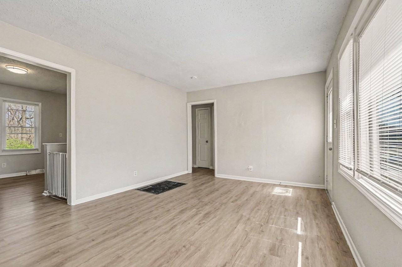 3854 E 59th St - Photo 4 of 15