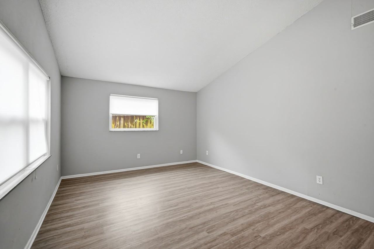 5119 Chilkoot St - Photo 6 of 23