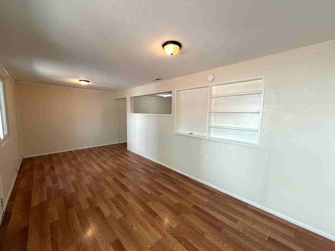 523 D St - Photo 4 of 29