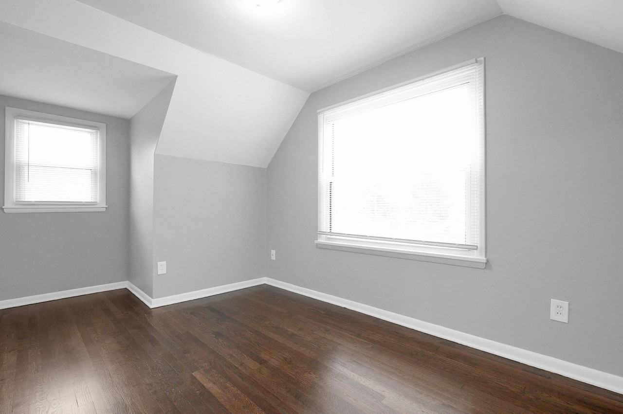 2229 Middlehurst Dr - Photo 5 of 24