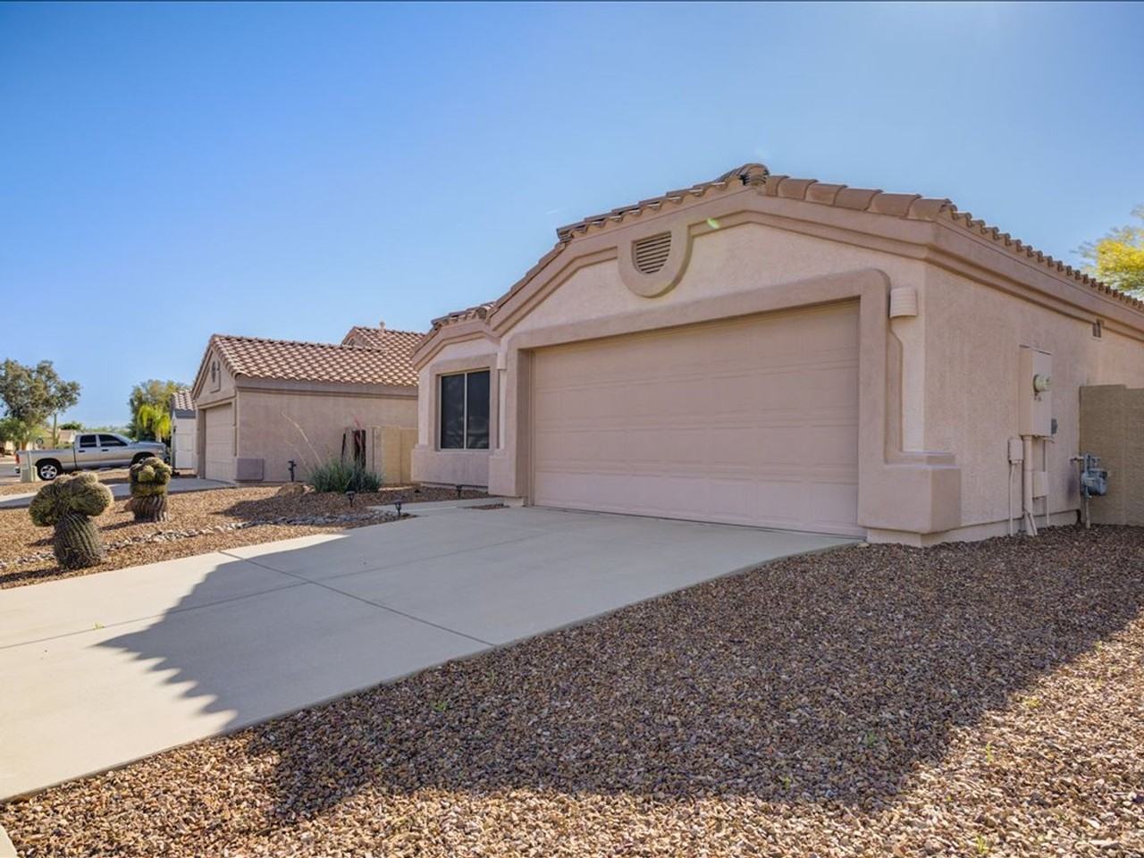 2311 N Creek Vista Dr - Photo 2 of 34