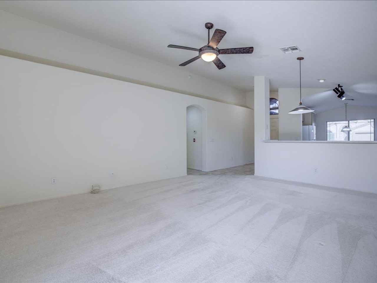 2311 N Creek Vista Dr - Photo 5 of 34