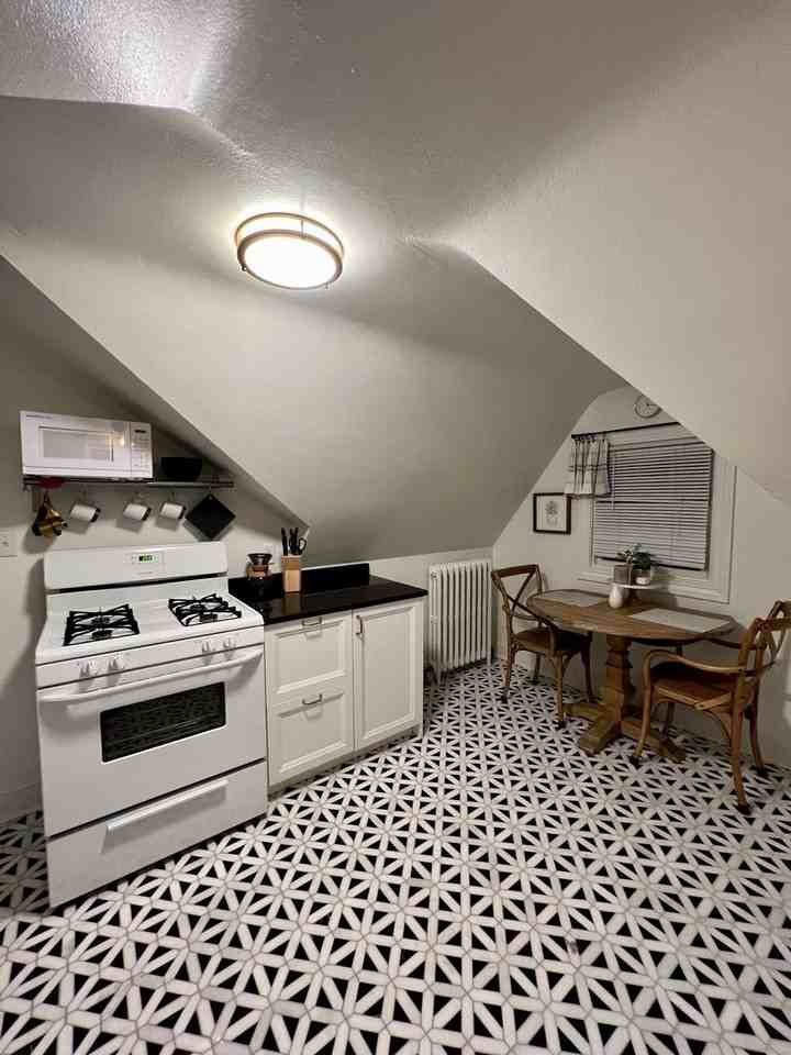 538 4th Ave Nw - Photo 6 of 12