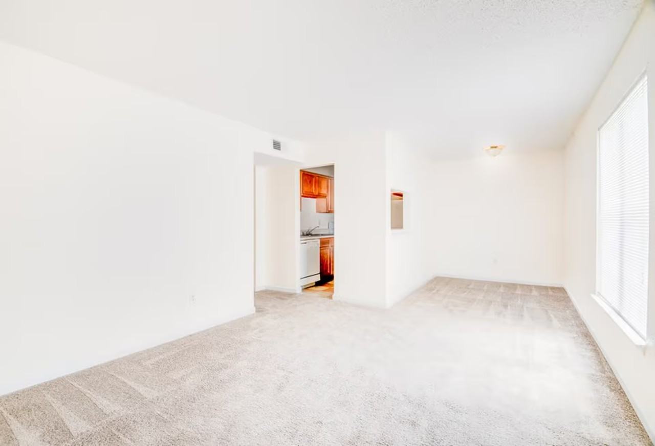 Eden Manor Apartments - Photo 5 of 50