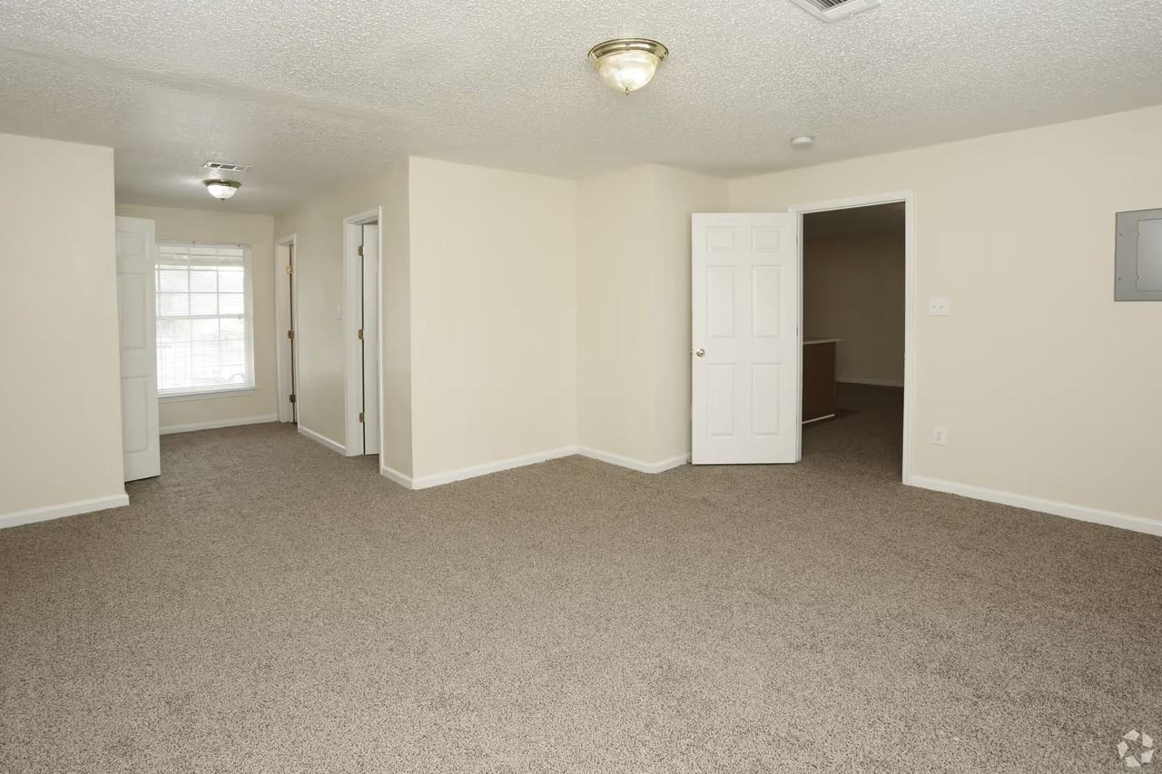 Eden Manor Apartments - Photo 7 of 50