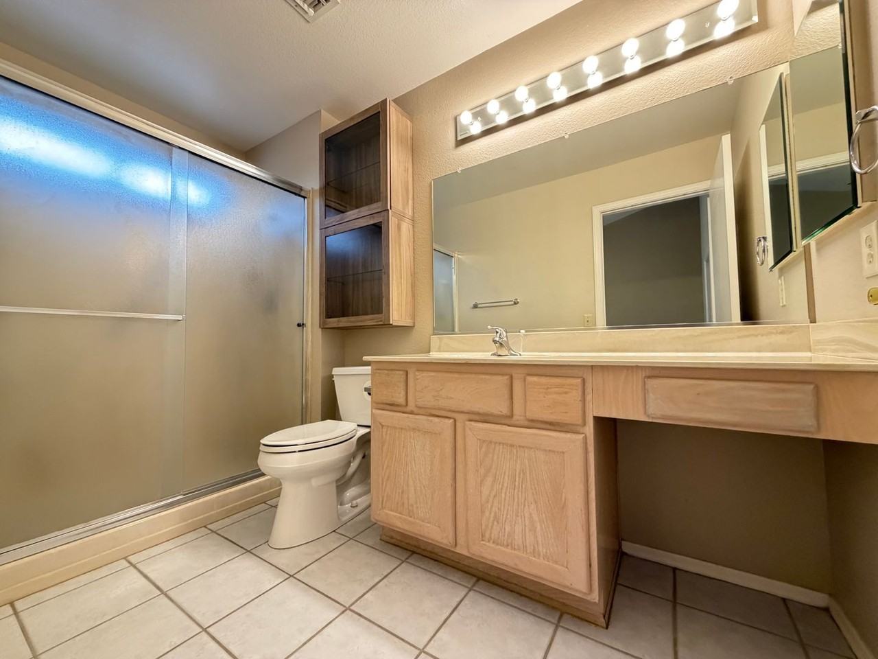 2852 Bluff Point Dr - Photo 5 of 10