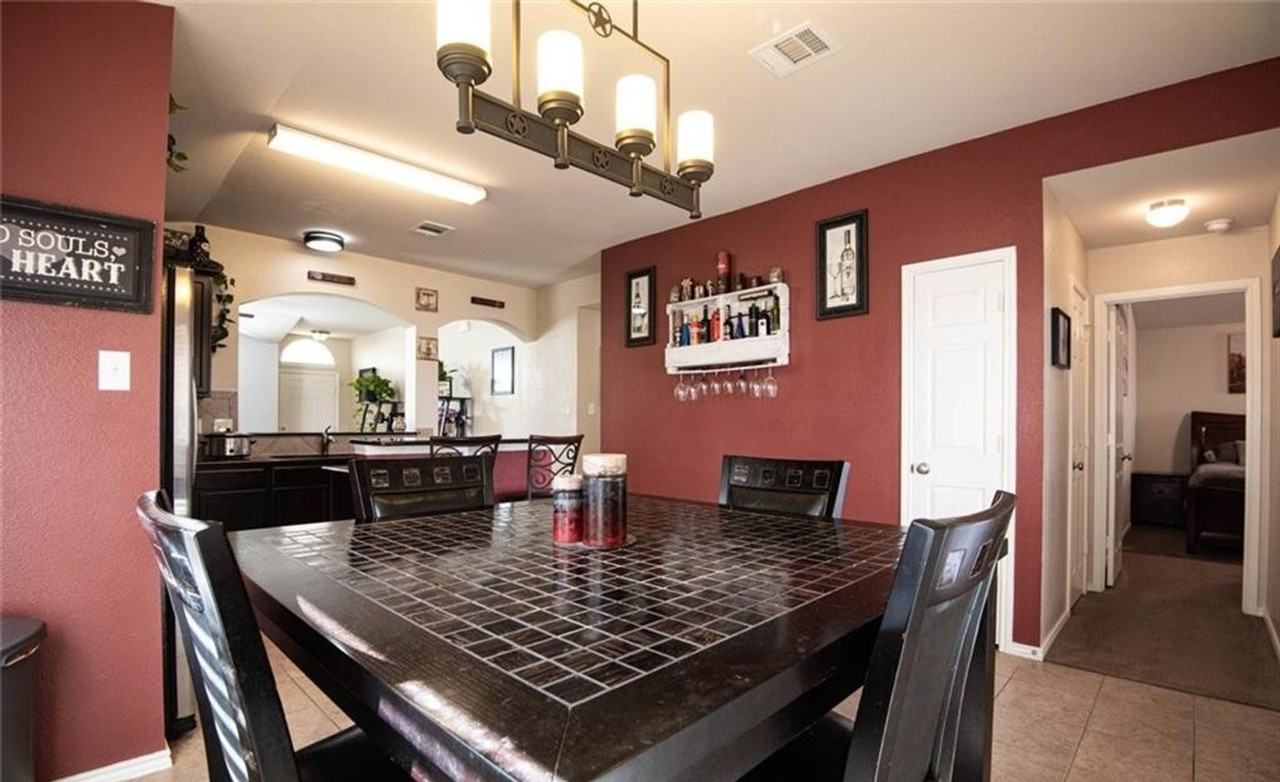 9608 Shimla Dr - Photo 4 of 8