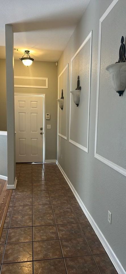 1925 Olde School Rd - Photo 2 of 17