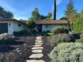 featured image of 3615 Riverview Dr