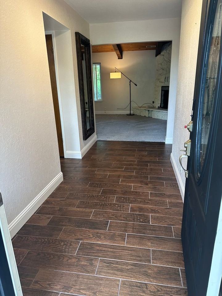 3615 Riverview Dr - Photo 4 of 40