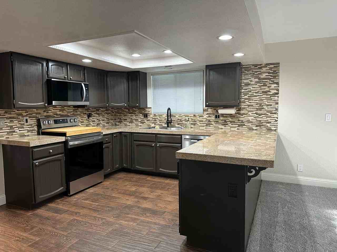 3615 Riverview Dr - Photo 7 of 40