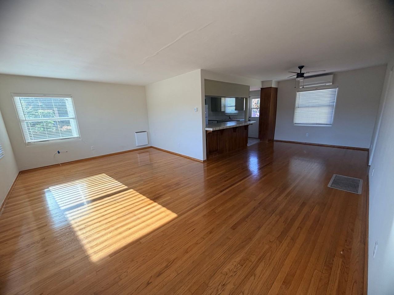 3962 Hannibal Pl - Photo 2 of 18