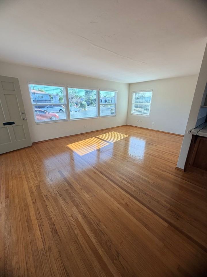 3962 Hannibal Pl - Photo 5 of 18