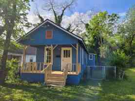 2724 9th St - Photo 1 of 1