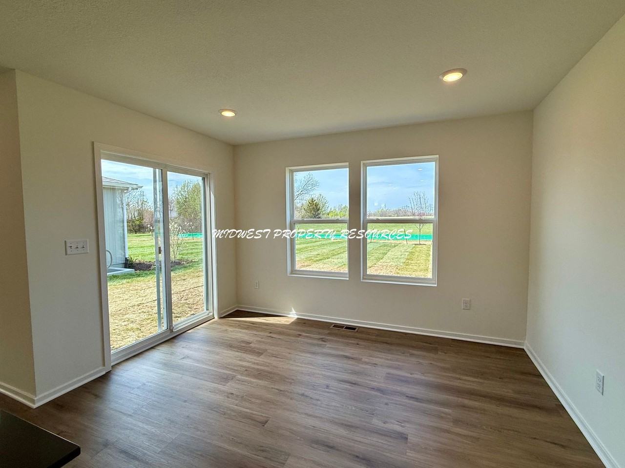 8789 Sw 10th St - Photo 4 of 26