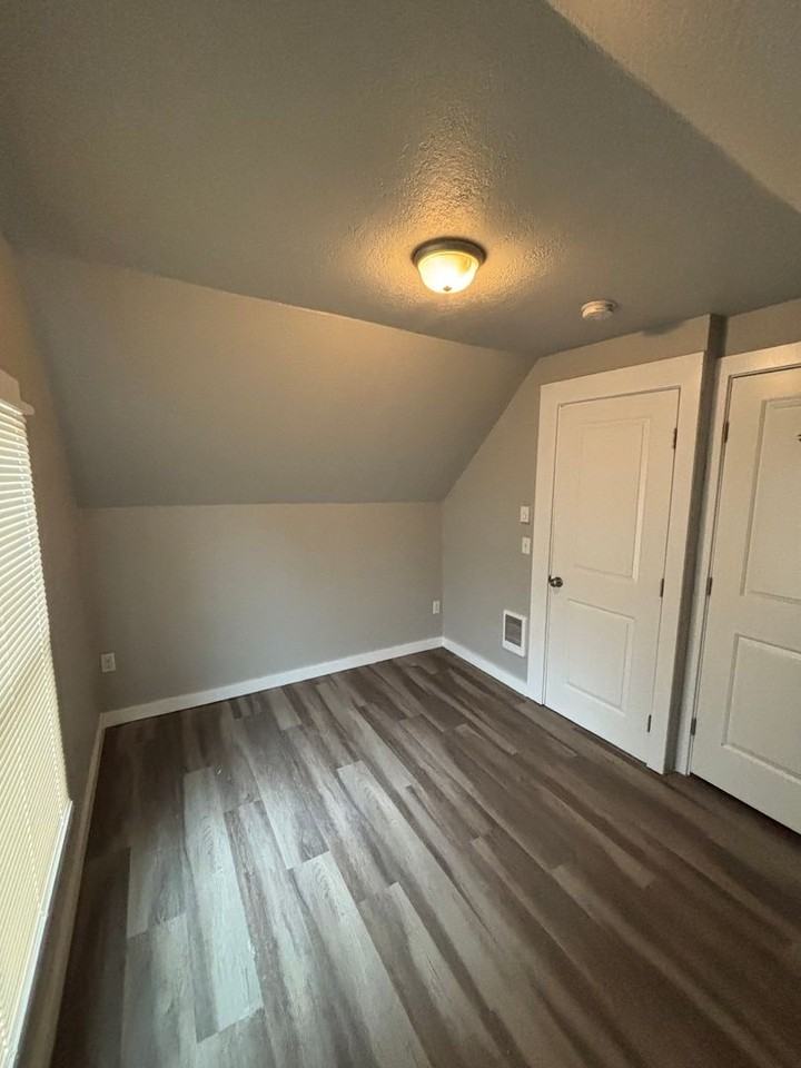 813 W Main - Photo 5 of 14