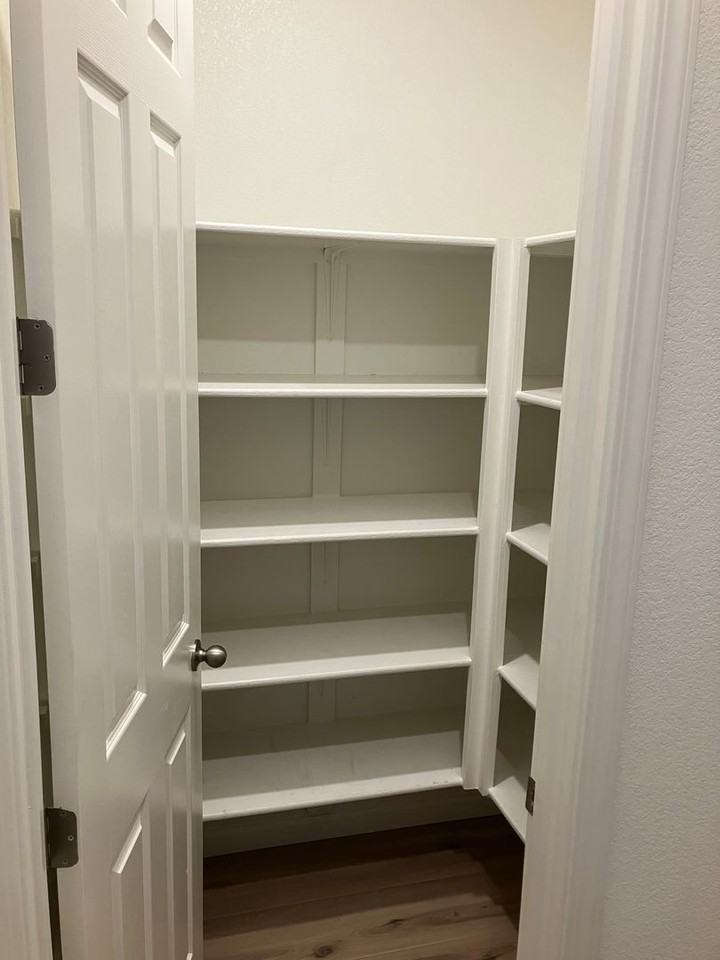 1977 Apiary Way - Photo 6 of 24