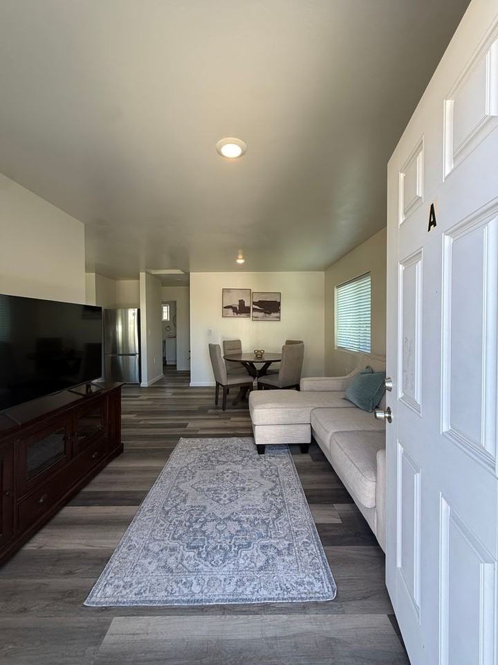 1302 Sapphire Dr #A - Photo 3 of 32