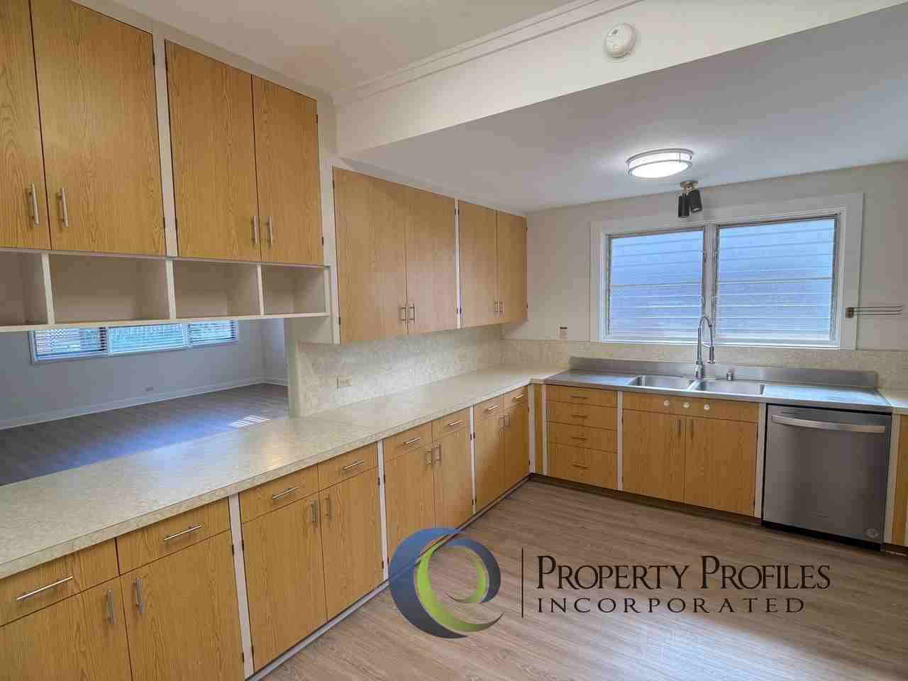 1124B 16th Ave - Photo 5 of 15