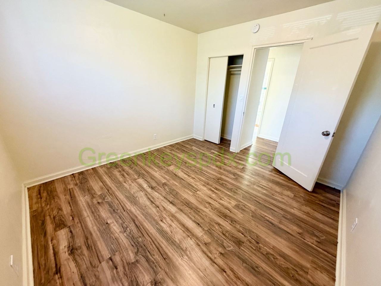 3304 Se Clinton St - Photo 3 of 31