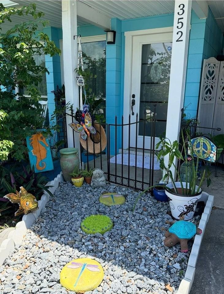 352 Tihami Rd - Photo 4 of 17