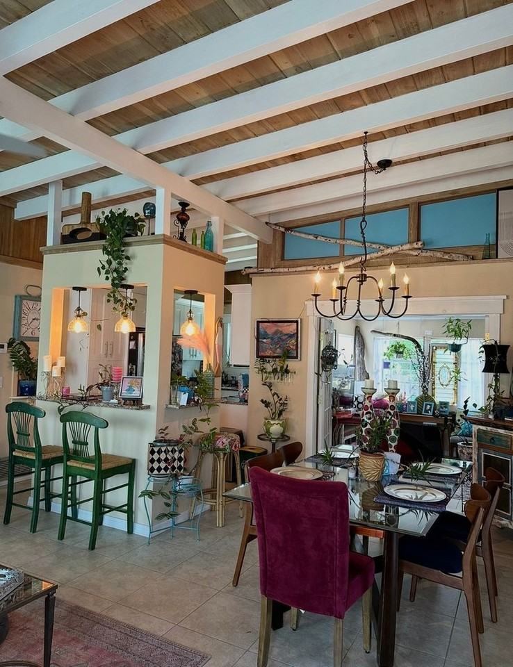 352 Tihami Rd - Photo 6 of 17