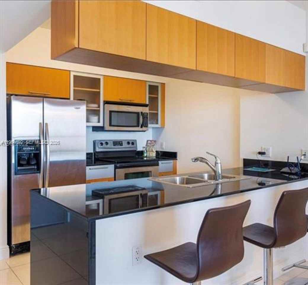 750 N Bayshore Dr #5104 - Photo 4 of 11