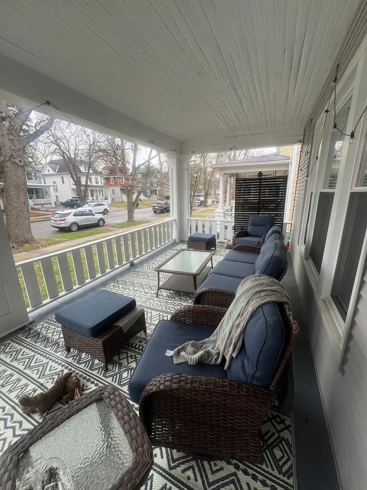 1329 Holmes Ave - Photo 4 of 17