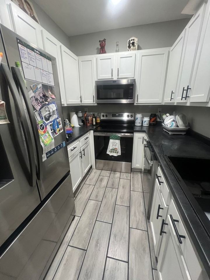 1329 Holmes Ave - Photo 5 of 13