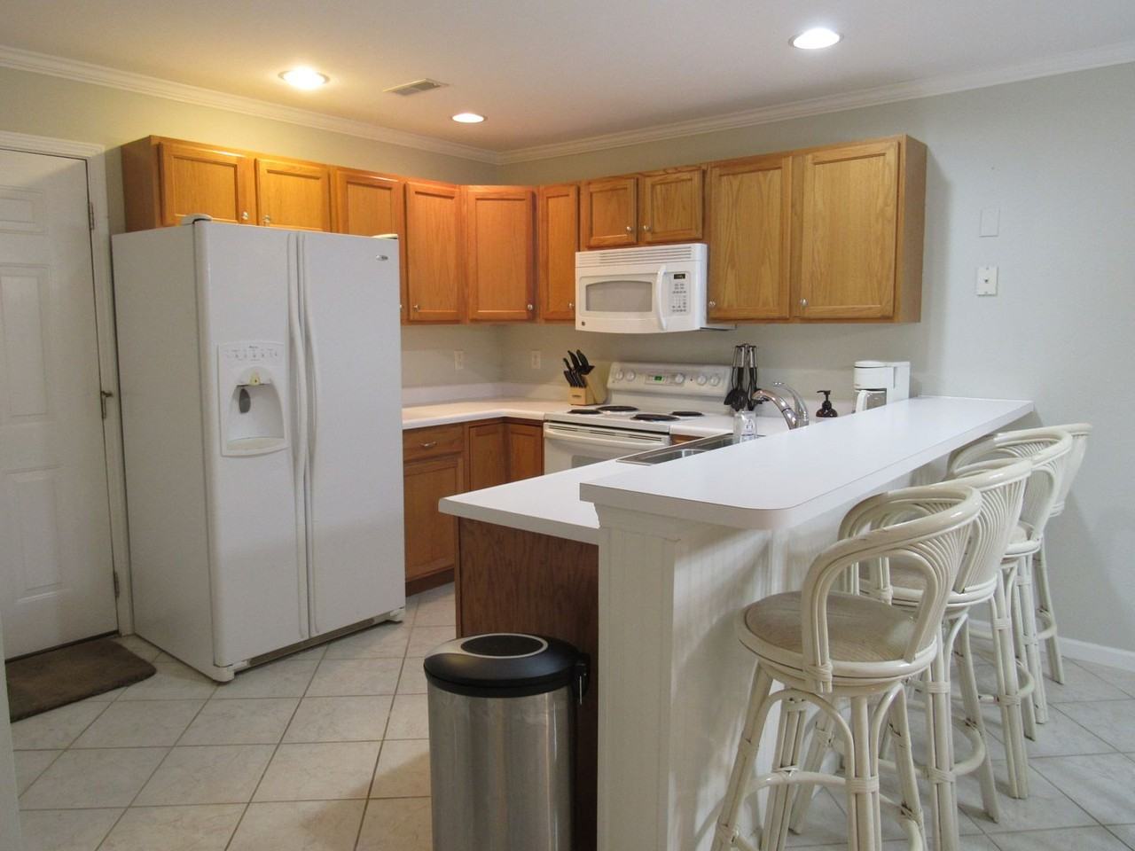 549 Park Place Dr - Photo 3 of 35