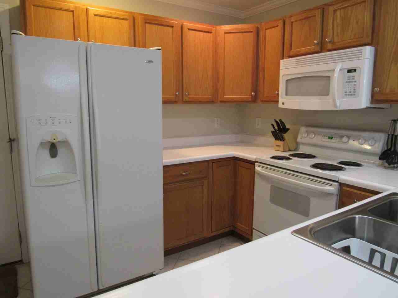 549 Park Place Dr - Photo 4 of 35