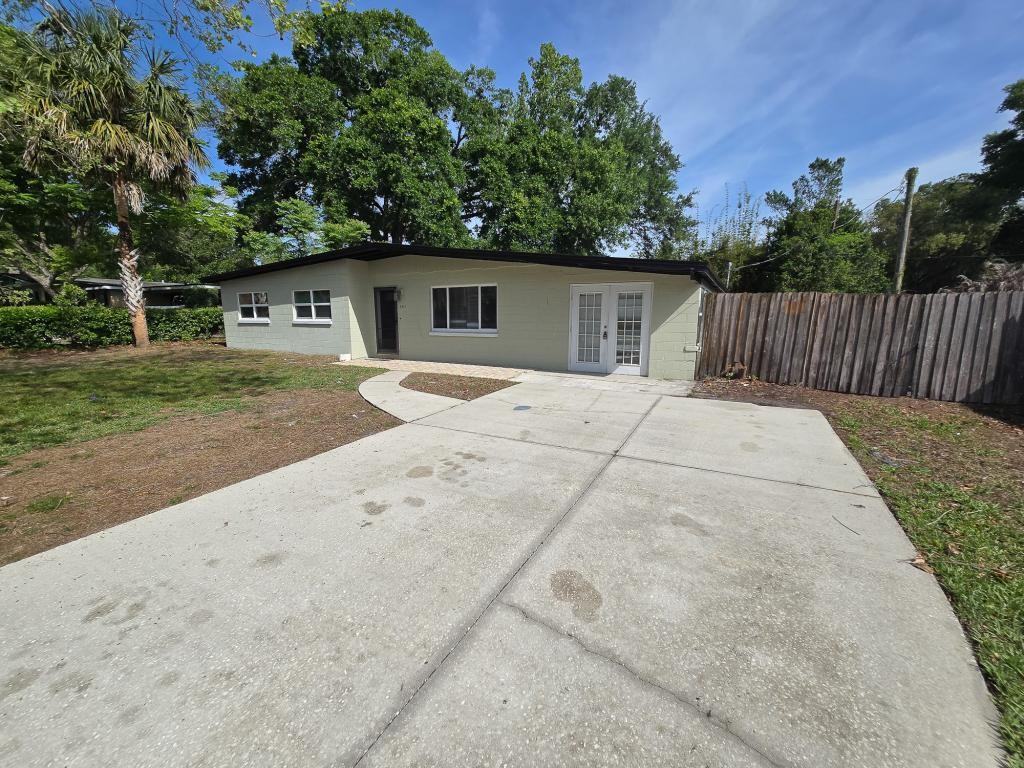 2921 Sunset Rd - Photo 2 of 27