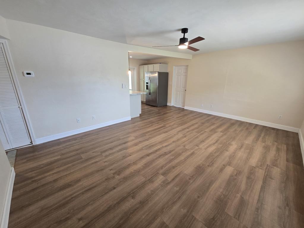 2921 Sunset Rd - Photo 3 of 27