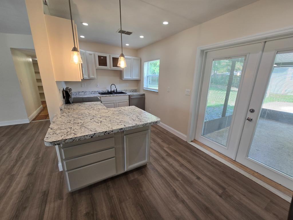 2921 Sunset Rd - Photo 6 of 27