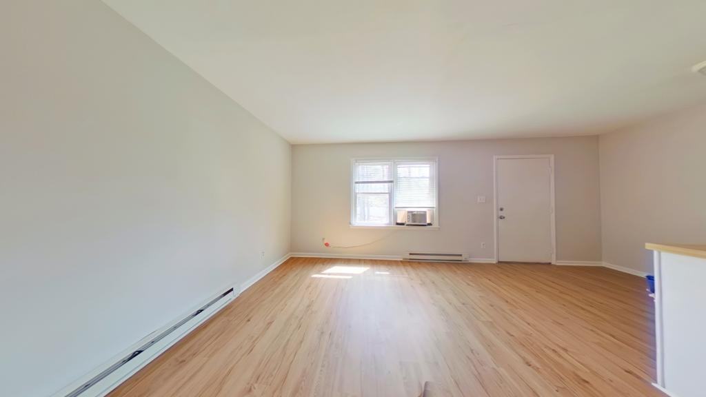 1653 Dane St ## 4d - Photo 4 of 8