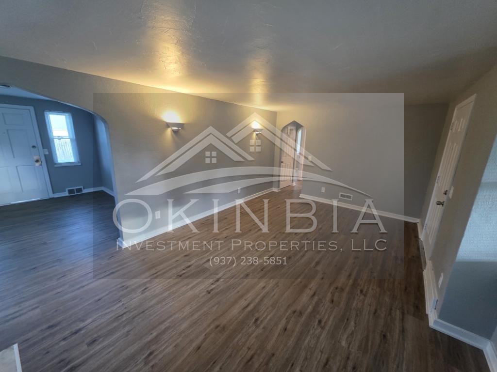 2540 Catalpa Dr - Photo 5 of 37