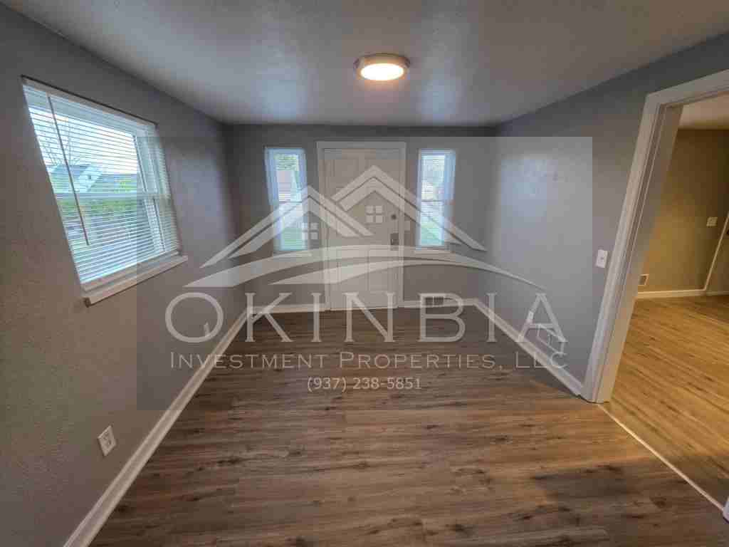 2540 Catalpa Dr - Photo 7 of 37