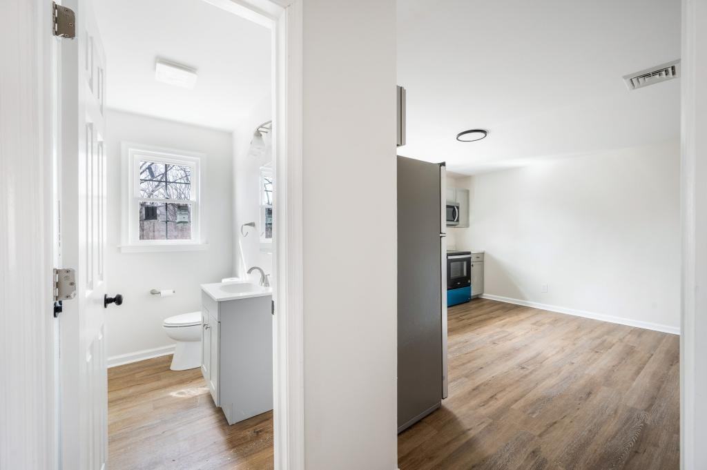 240 Wildwood Acres Madison Heights, VA 24572 - Photo 7 of 11