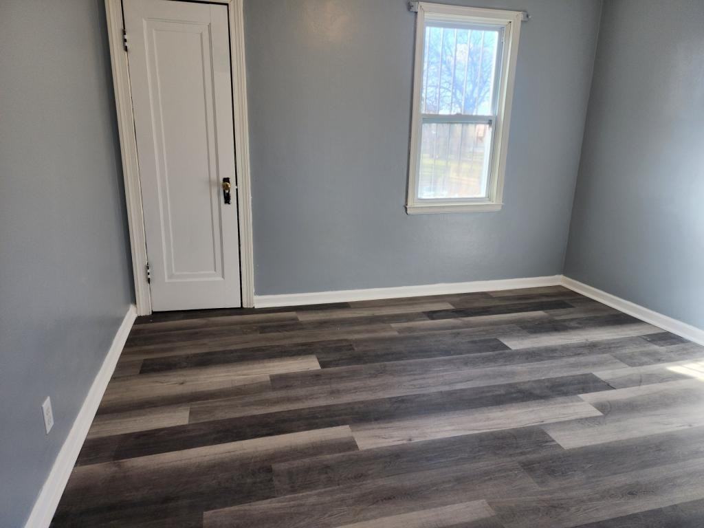 1595 Ellsworth St - Photo 3 of 4