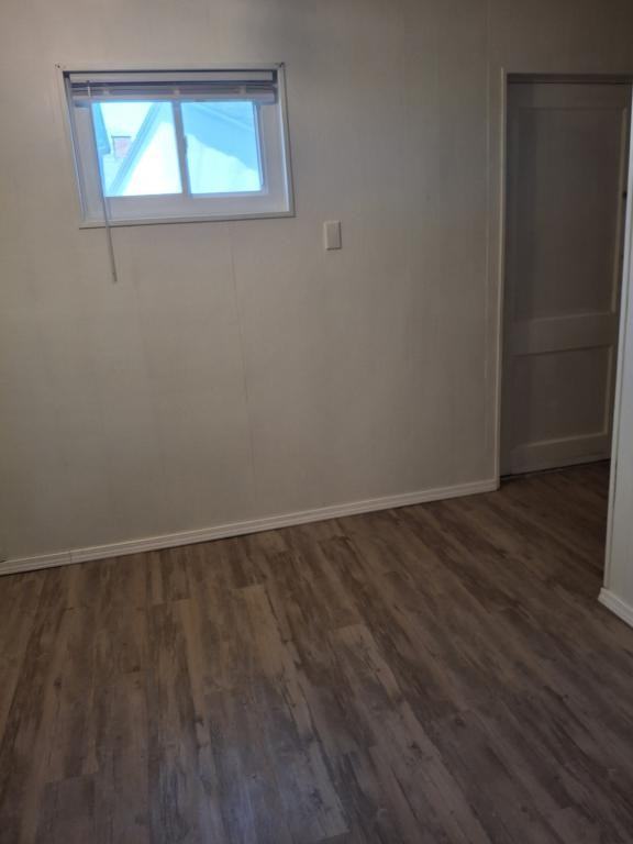210 Conger Ave Apt C - Photo 3 of 4