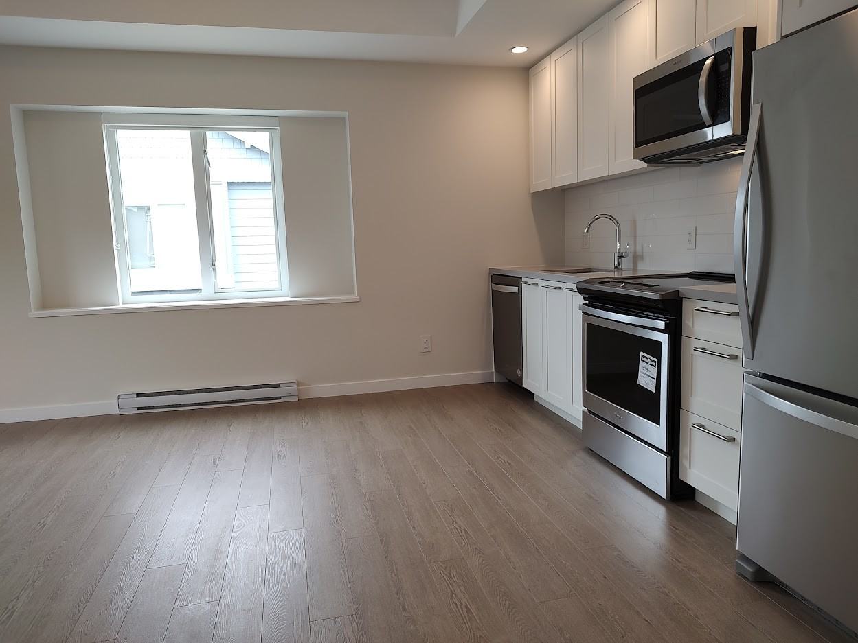 4738 Hazelnut Way #B - Photo 5 of 11