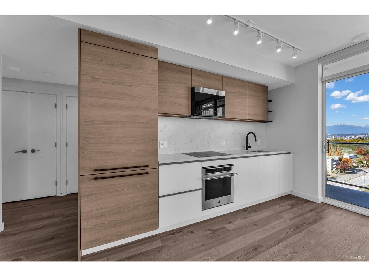 10448 University Drive #1204 - Photo 7 of 20