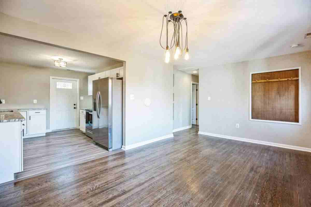 8570 Penns Hill Rd - Photo 2 of 10