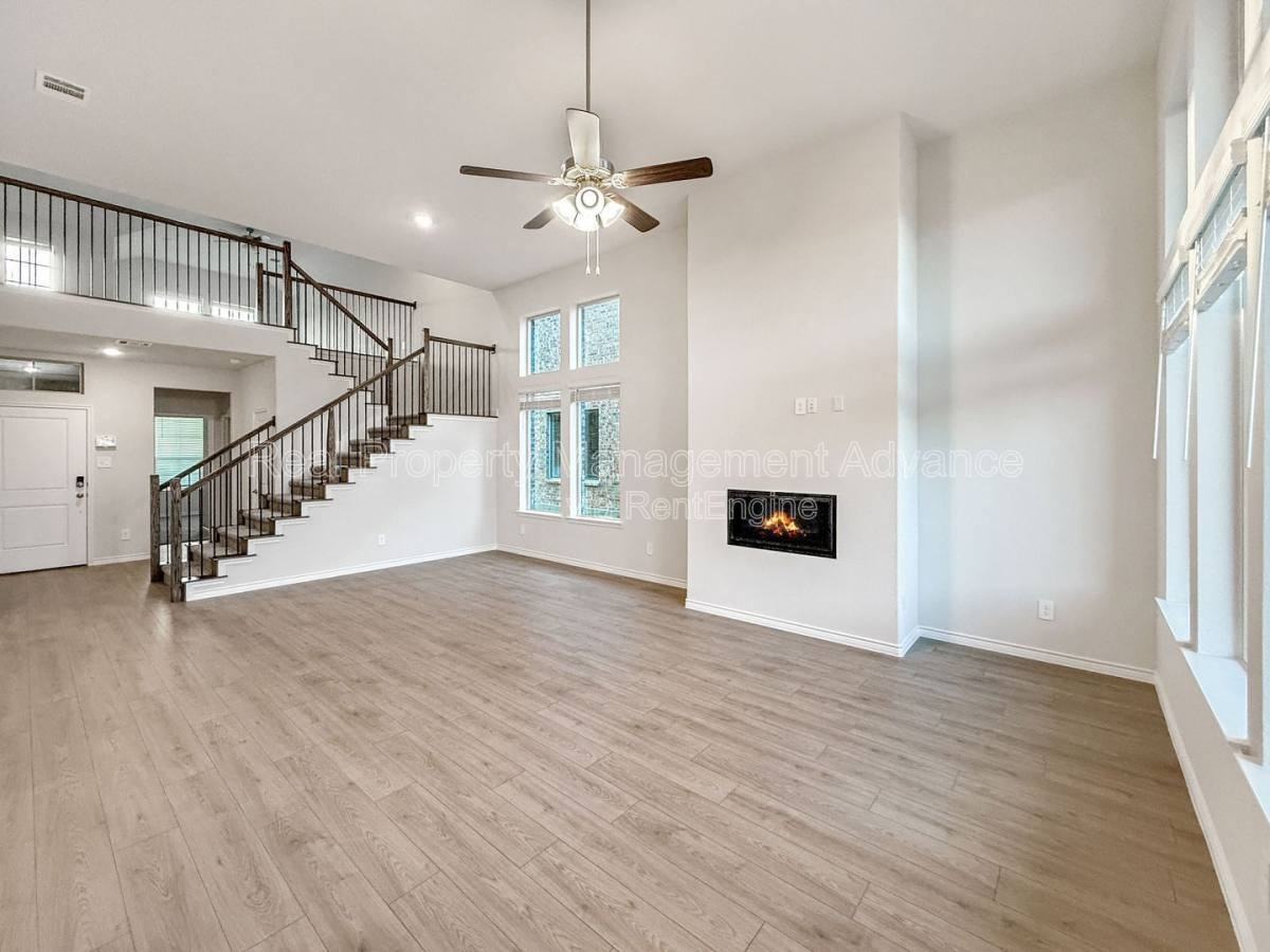 2021 Ozark Hills Lane - Photo 3 of 10