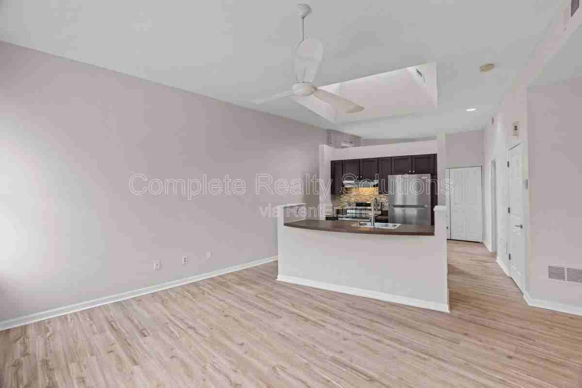 2221 Rutger St #2223A - Photo 7 of 10