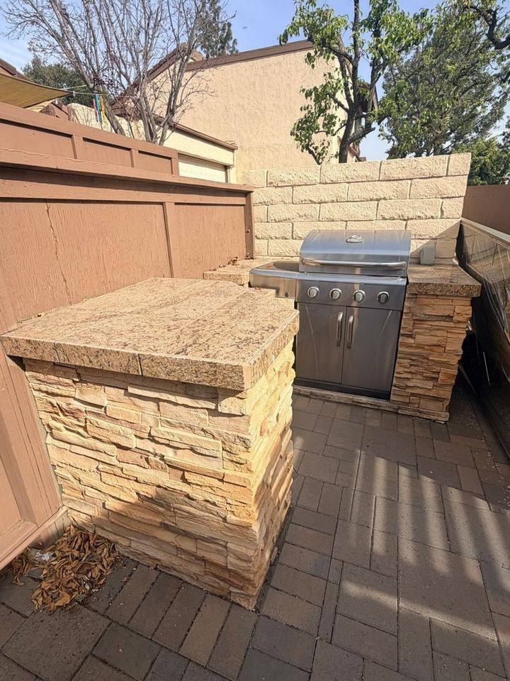 5648 E Vista Del Cerro - Photo 3 of 10